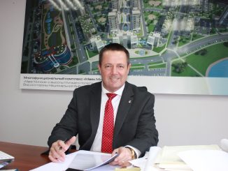 Gary Burrows, Dana Holding top manager