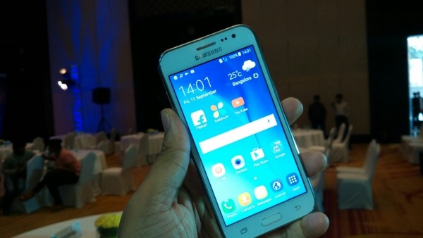 Samsung Galaxy J2, a budget smartphone with a new platform and Android OS 5.1